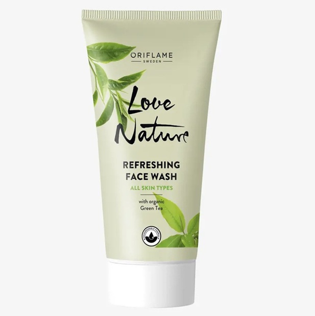 Oriflame Love Nature Refreshing Face Wash with Organic Green Tea