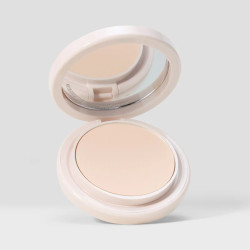 Kylie Natural Blur Powder Foundation - Very Fair with Neutral Undertones